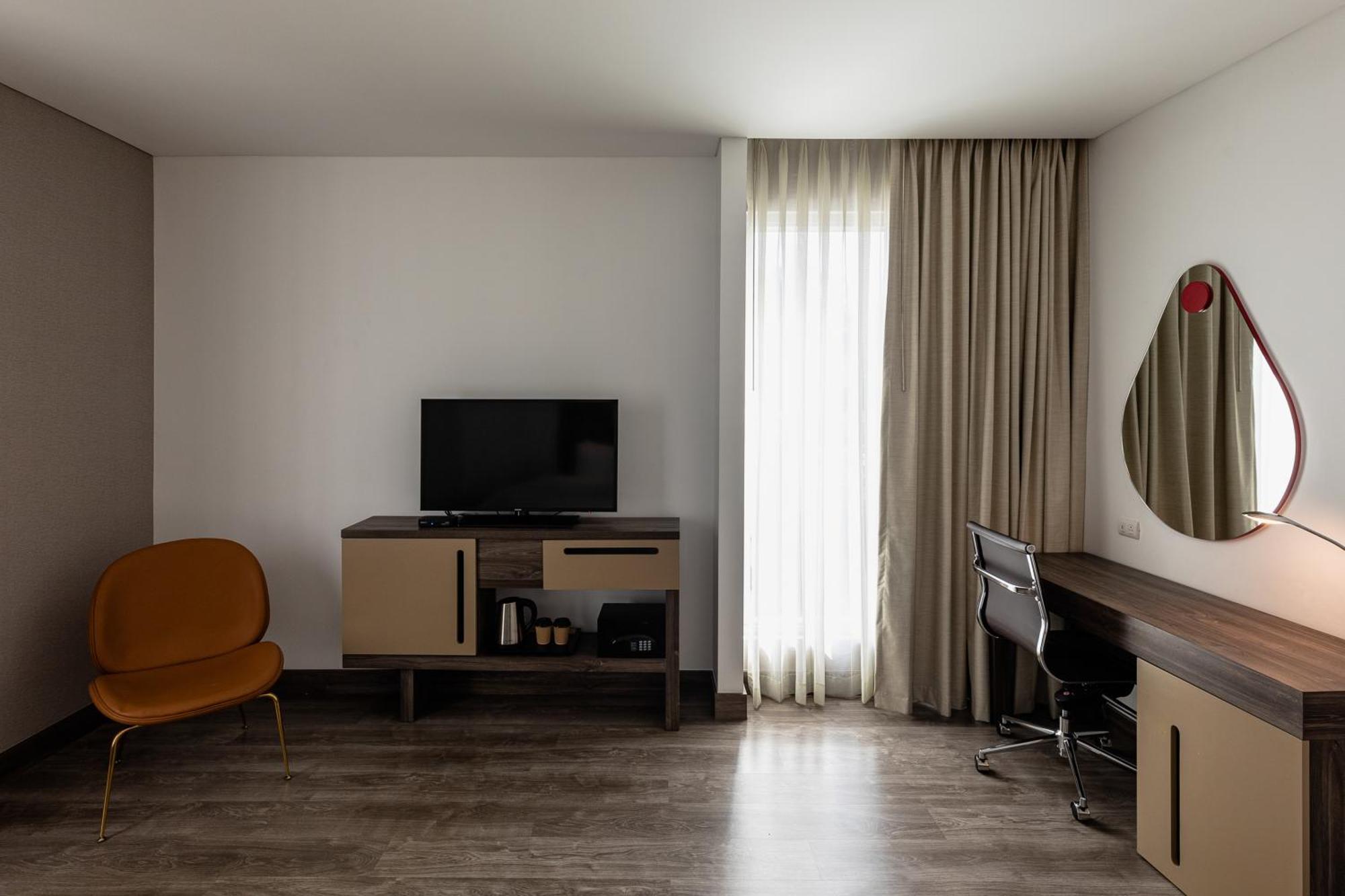Hampton By Hilton Arequipa Hotel Exterior photo